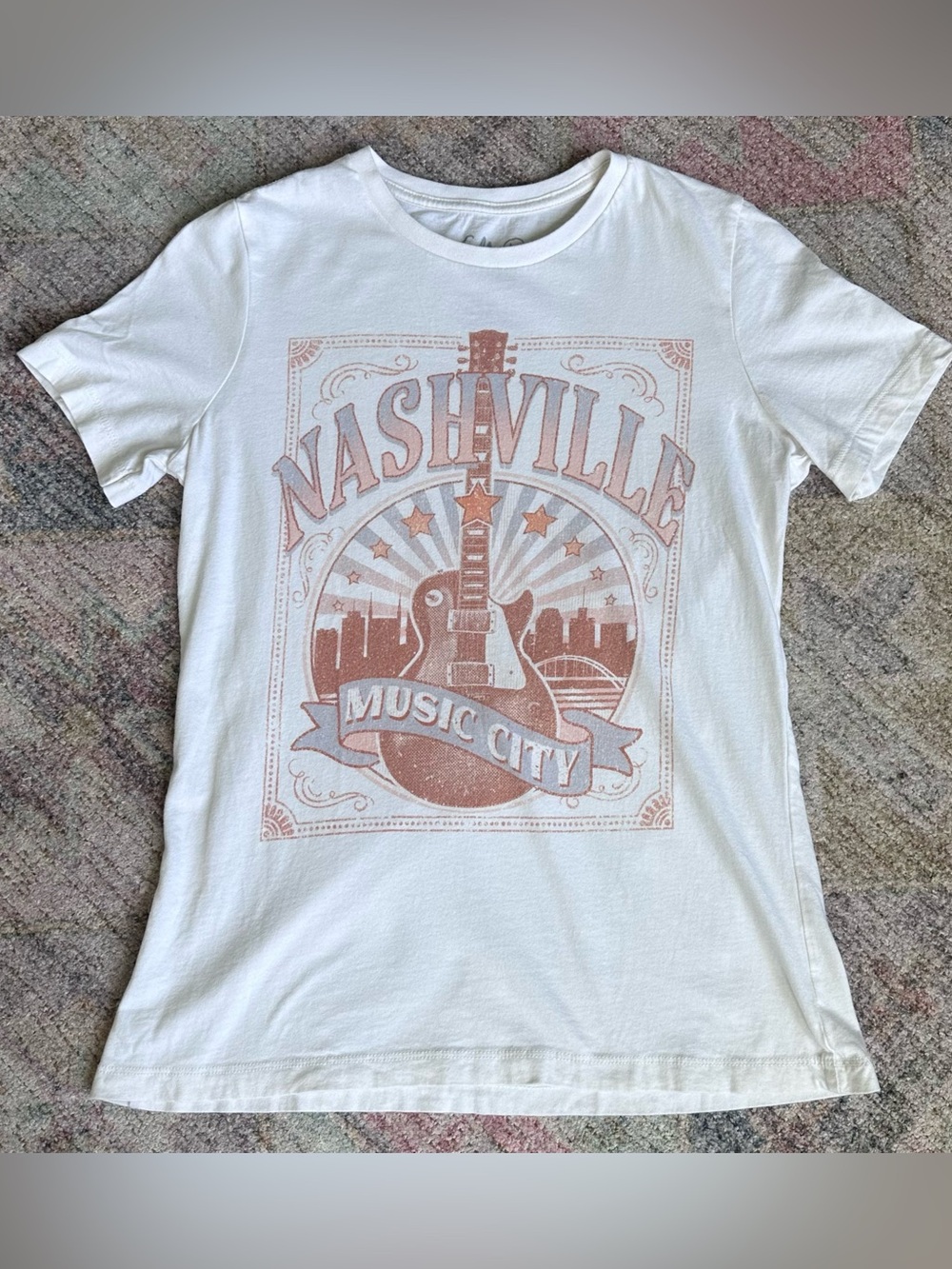 Golden Rose Nashville Music City Graphic Tee - White with Dusty Rose Print